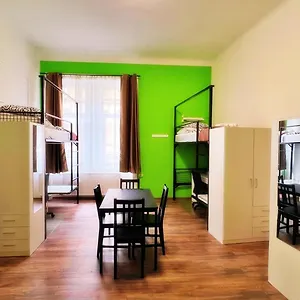 Hostel Bebudgetrooms Boedapest