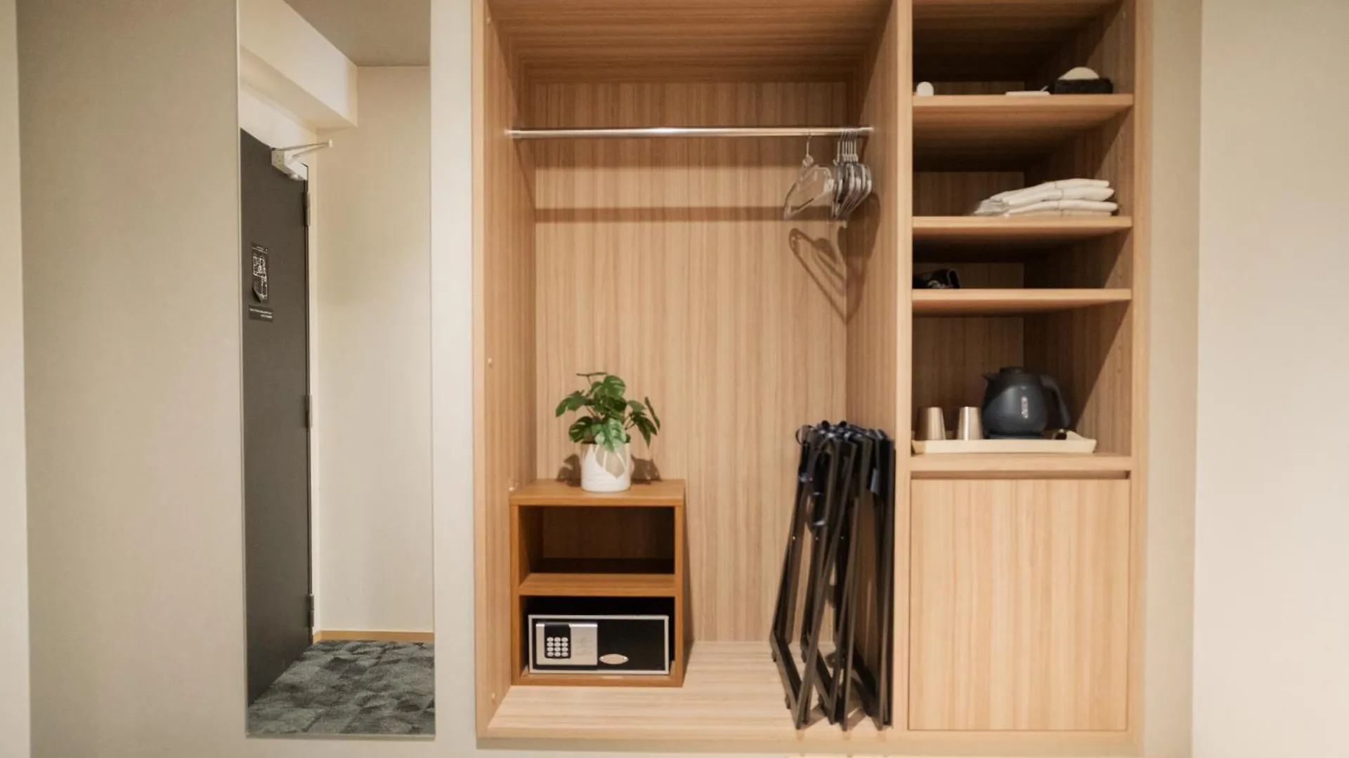 Wayfarer Kyoto Shijo Hotel